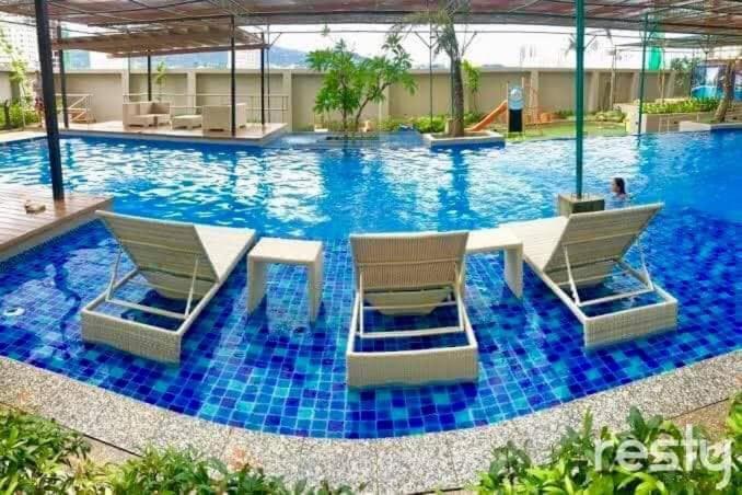 סבו Horizon 101 A4 Near Robinson Mall Free Pool Wifi מראה חיצוני תמונה
